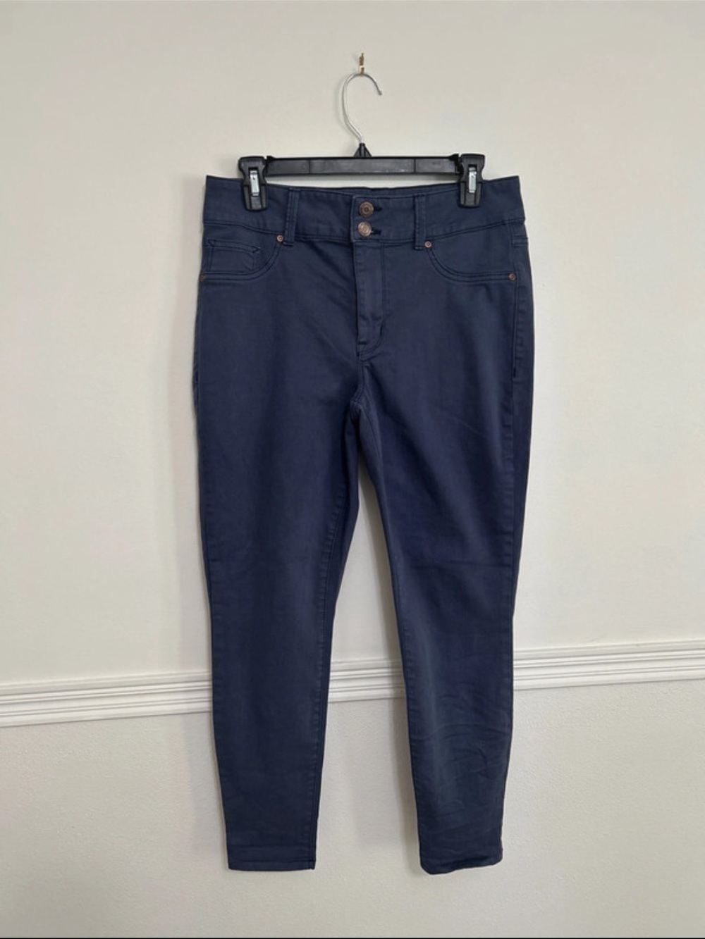 Maurices High Rise Navy/grey jeans